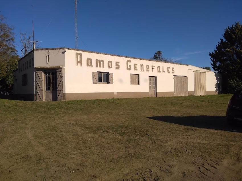 Almacén de Ramos Generales Paraje La Brava