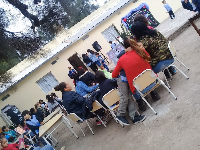 Avicola Emanuel Balanceado Para Pollos y Mascotas