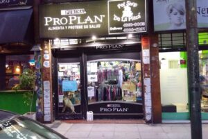 Casper Pet Store Plaza Almagro