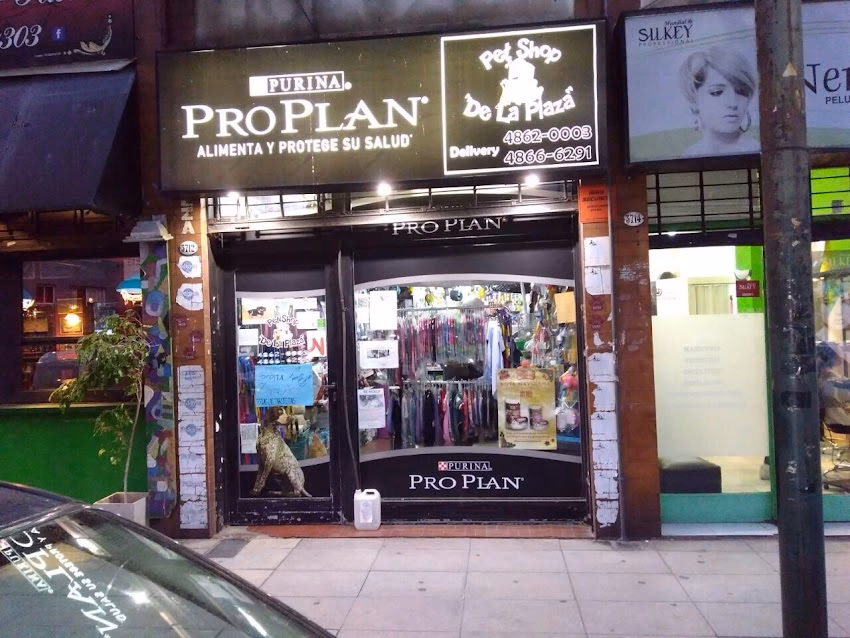 Casper Pet Store Plaza Almagro