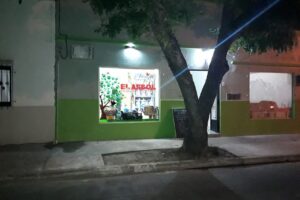 El Arbol Tienda de Mascotas