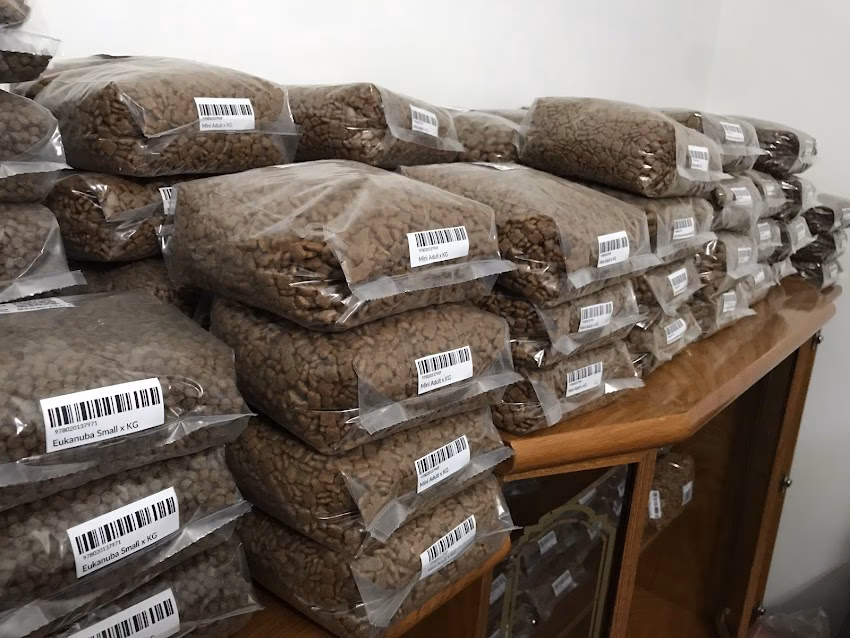 Fenican Petshop Caballito