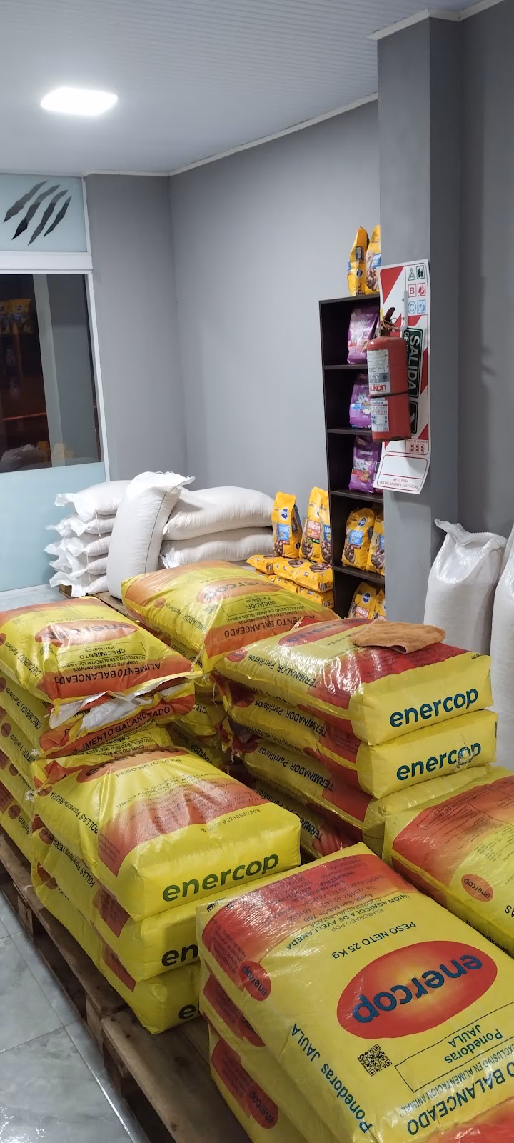 Gu Agroforrajeria Local 1