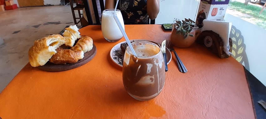 La Casa de las Media Lunas