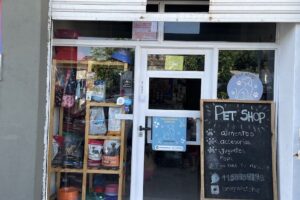 La negra pet shop