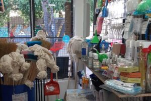 Limpiando Patitas Pet Shop