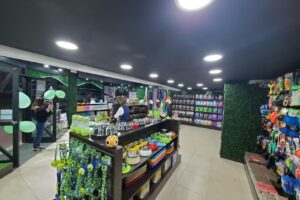 Mascota Universo Sucursal Mendoza 1402