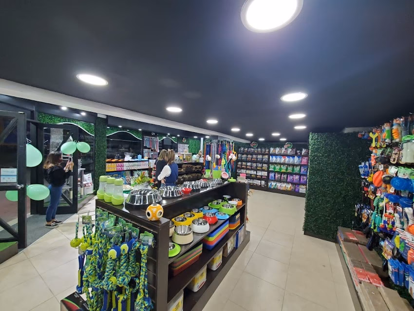 Mascota Universo Sucursal Mendoza 1402