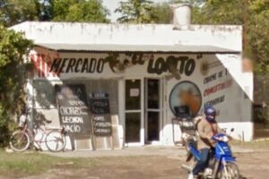 Mini Mercado El Lorito