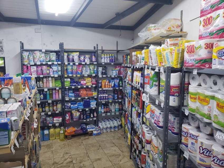 Mini mercado La Curva