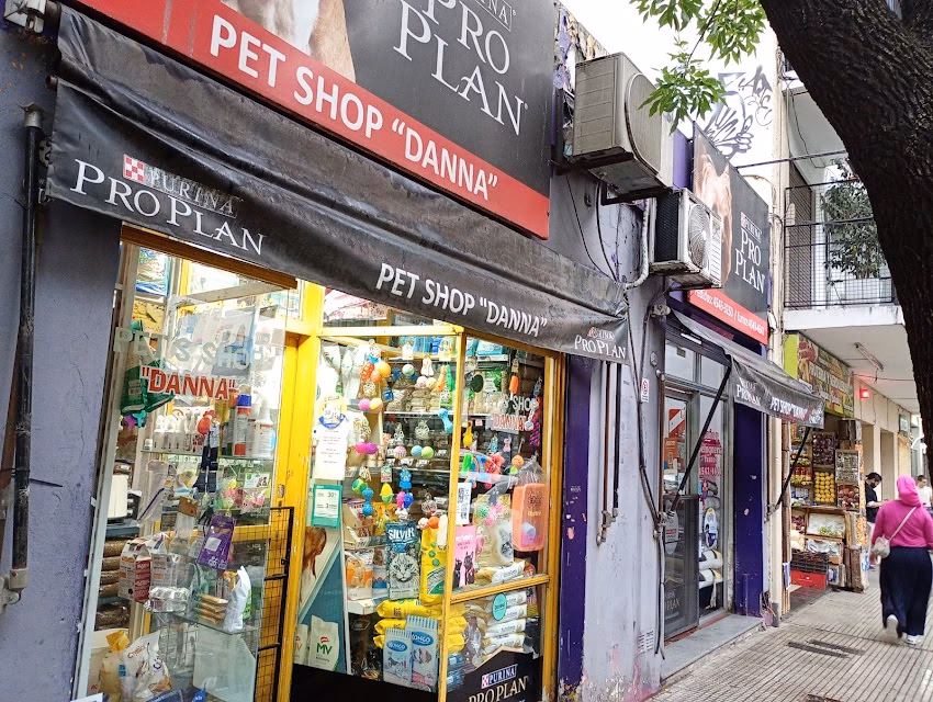 Pets Shop Danna