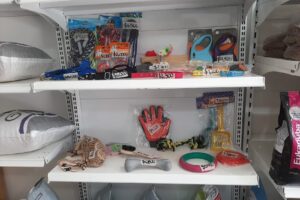 Pet Shop Tony Tayson