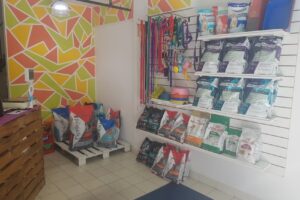 Pocas Pulgas Pet Shop