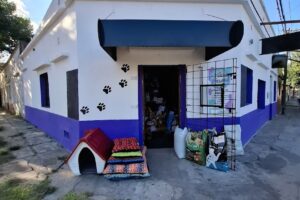 Pocas Pulgas Pet Shop