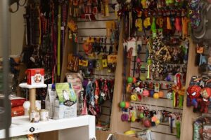 Rocos Pet Shop Plaza San Lorenzo Tienda de Mascotas Peluquería Canina