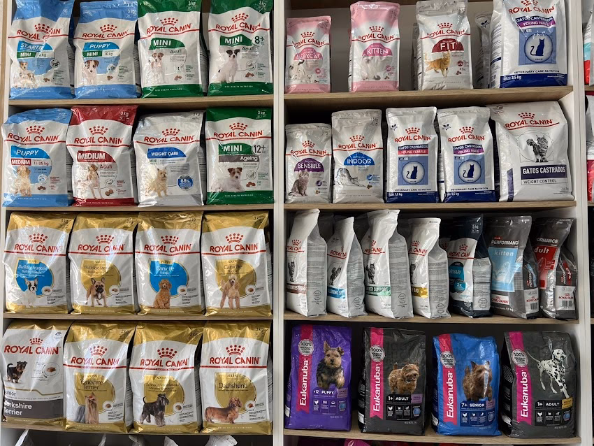 Rocos Pet Shop Plaza San Lorenzo Tienda de Mascotas Peluquería Canina