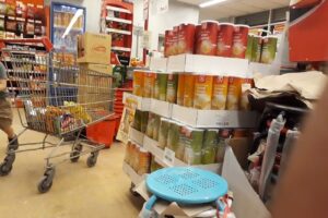 Tienda de barrio Consignatario Dia