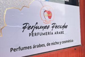 Tienda Mavi y perfumería