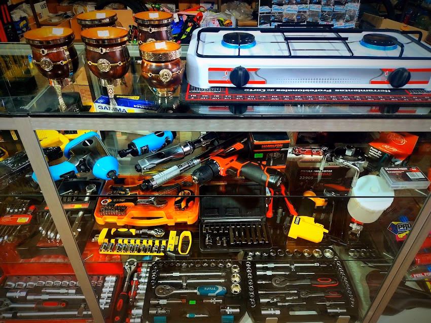 Utópica Ferretería y Forrajería