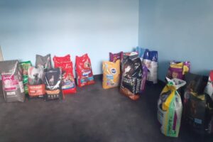 VizGarraAlimento para mascotas huevos y otros productos